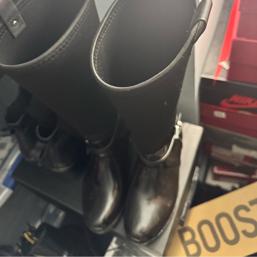 Michael Kors Tall Rain Boots Size 7 - Picture 2 of 4